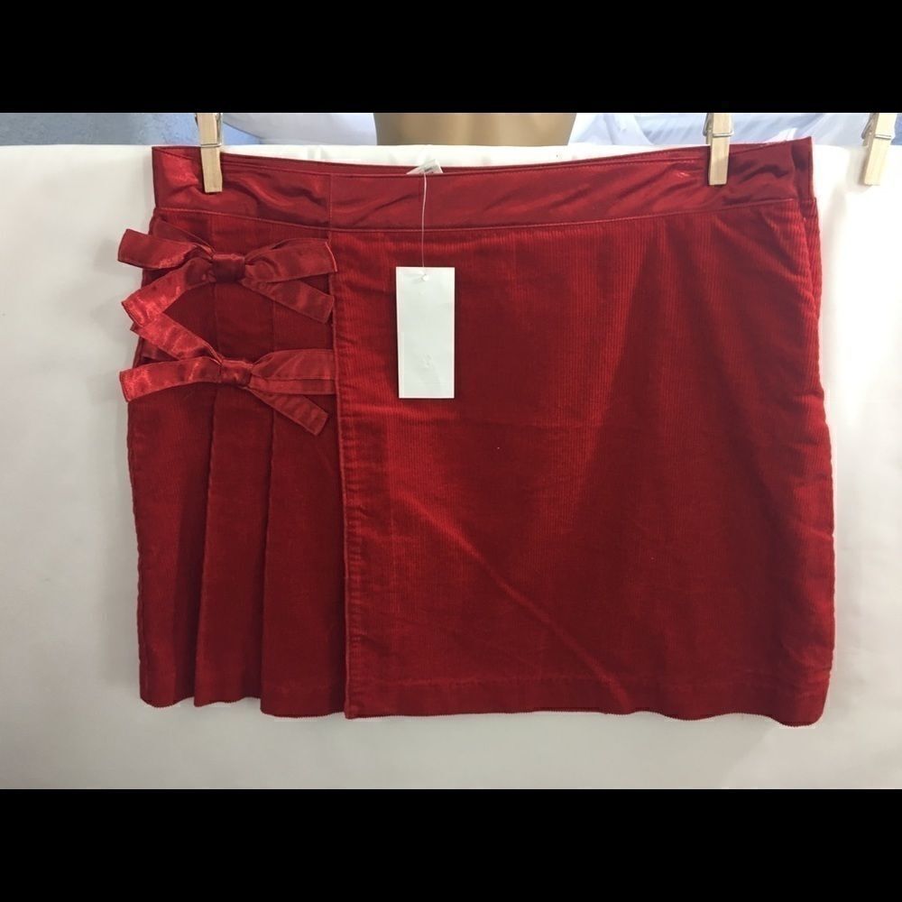 Old Navy Girls 14 & 16 Red Corduroy Skirt with Satin Bows